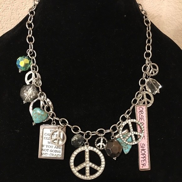 FASHION NECKLACE - Picture 1 of 9